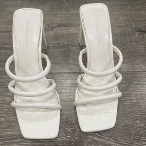Bcbg falla white textured sandal